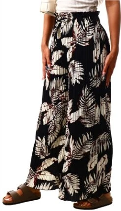 Qed Black Floral Pattern Pleat Wide Leg Trousers